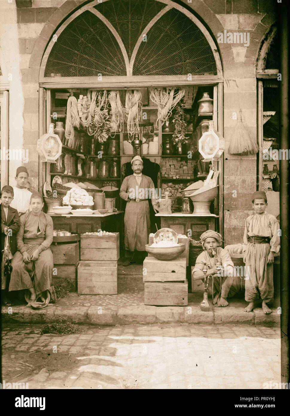 Grocer's shop 1900 Middle East Stock Photo