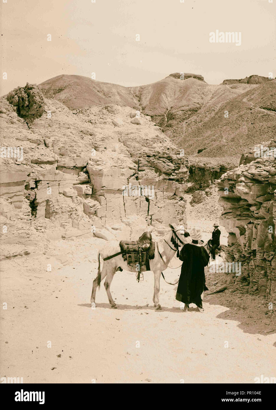 Egyptian views; Thebes. The Lybian desert. 1900, Egypt, Thebes, Extinct city Stock Photo