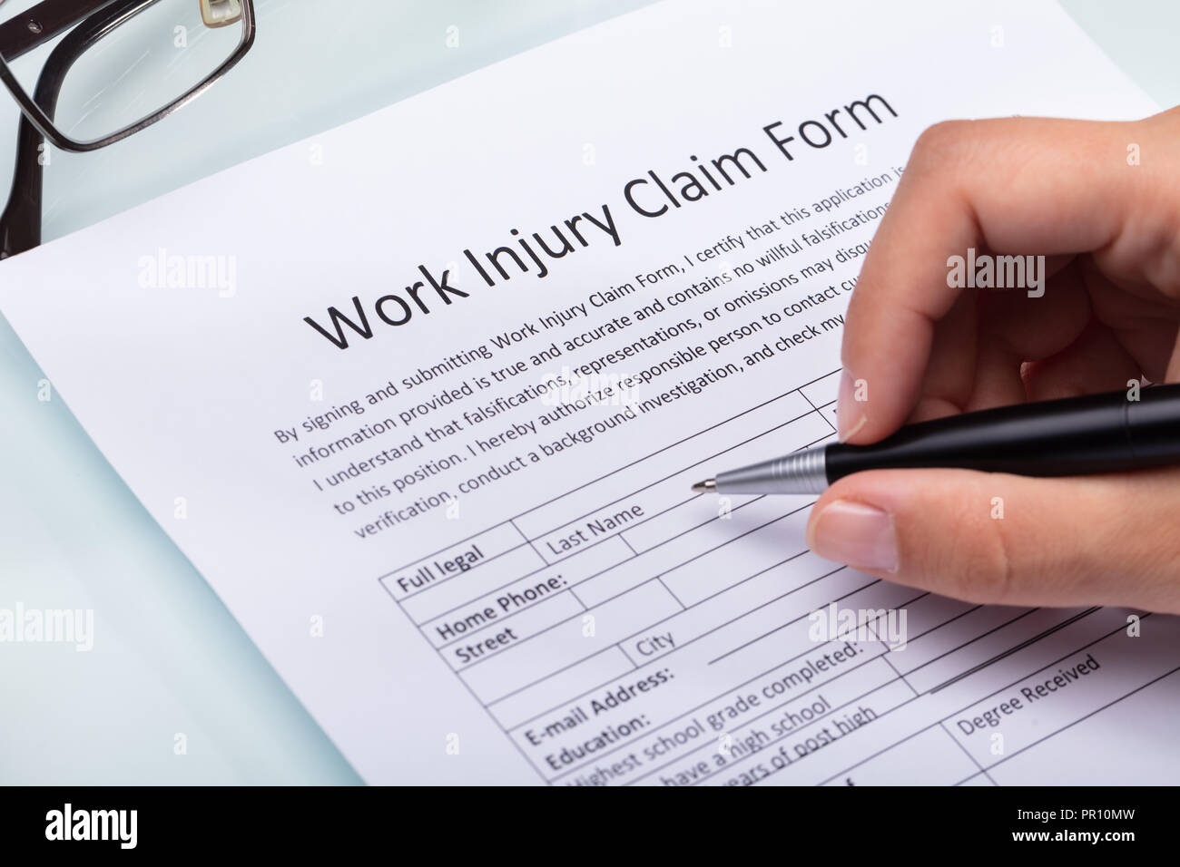 Claim Injury Form Work Of Filling ... Hand A Close-up Woman\u0027s
