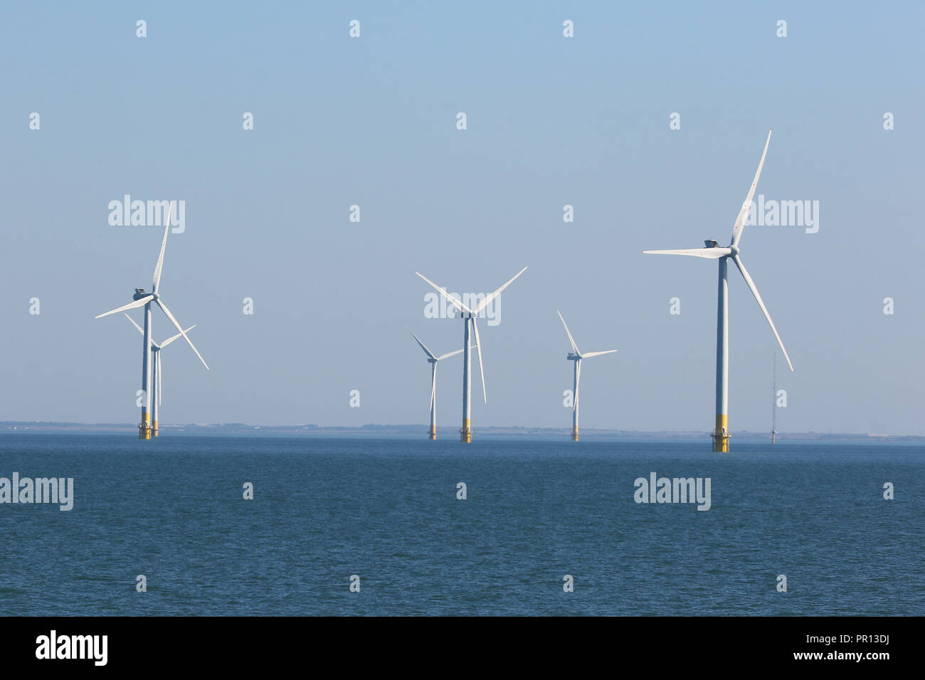 The london array offshore windfarm hi-res stock photography and images ...