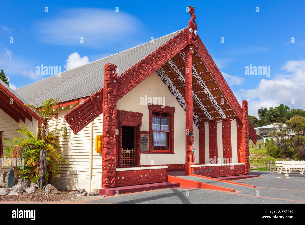Wahaio Traditional Maori meeting house, Whare Tipuna, Whakarewarewa thermal village, Rotorua, North Island, New Zealand, Pacific Stock Photo