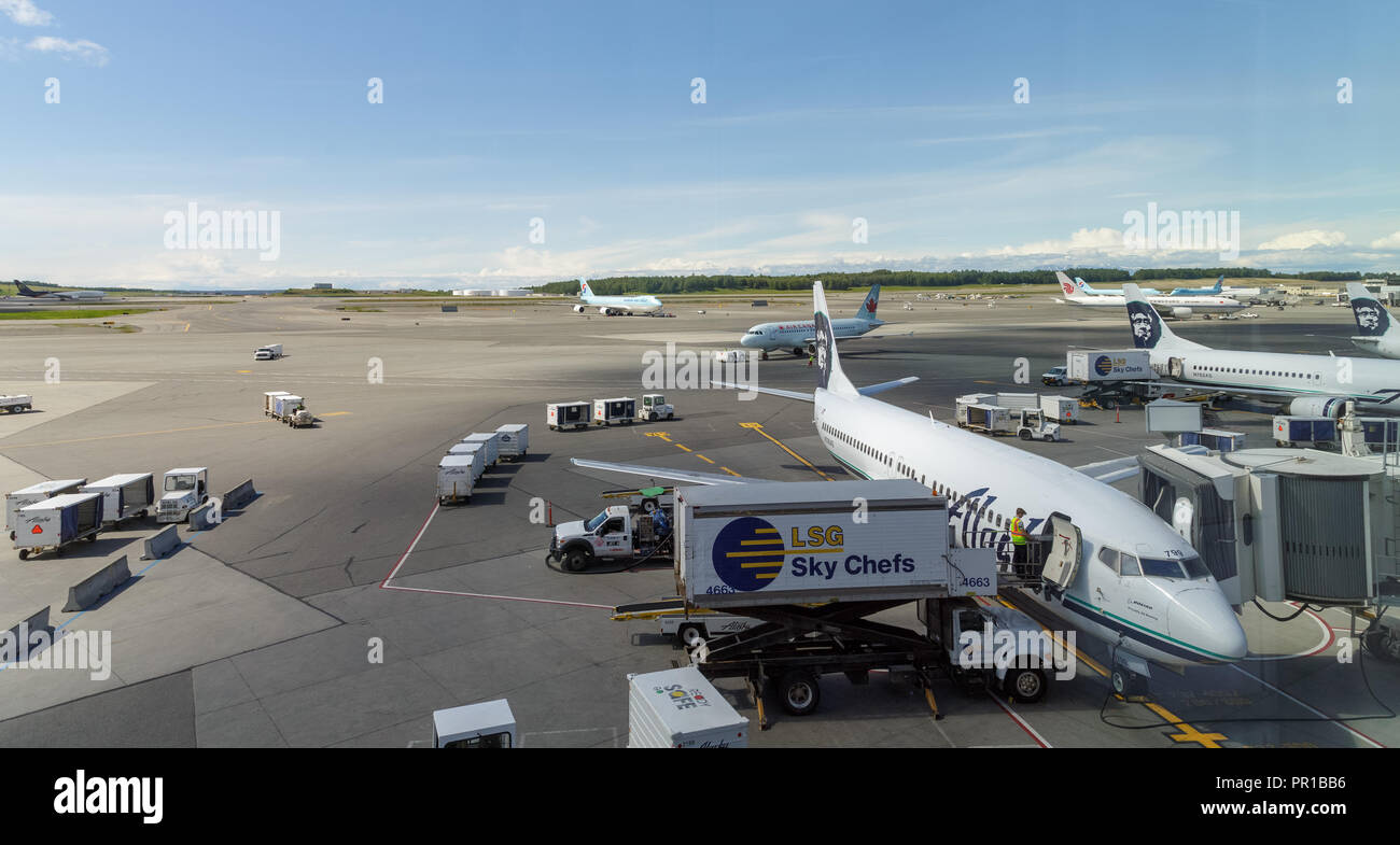 Airplanes at Alaska's Anchorage Airport Stock Photo Alamy