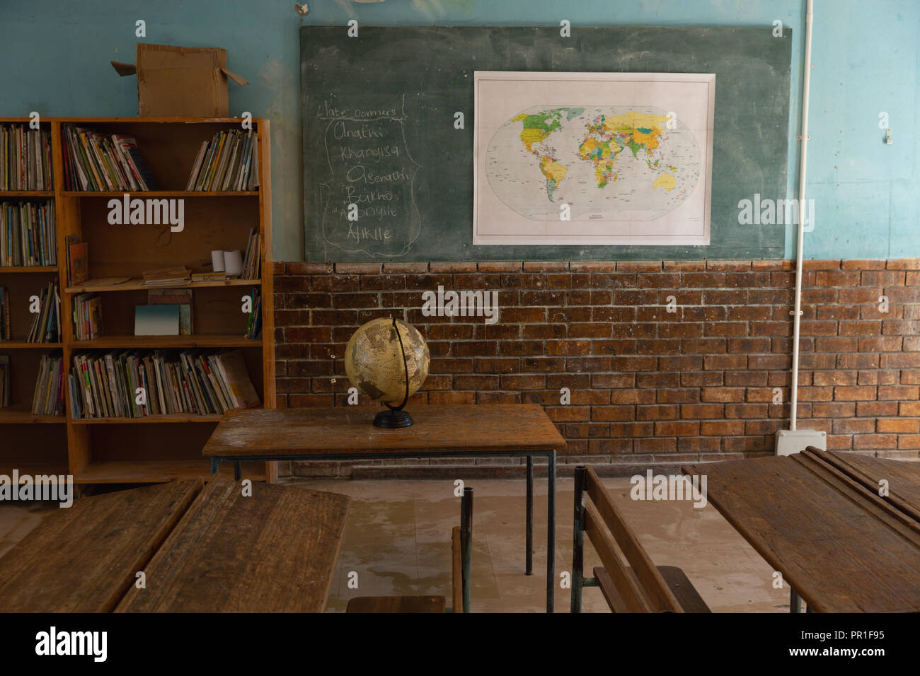 South africa education classroom hi-res stock photography and images ...
