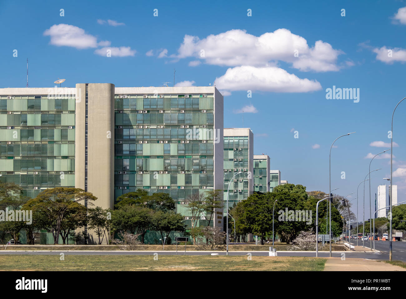 Ministry buildings at Esplanade of the Ministeries (Esplanada dos  Ministerios) - government departments offices - Brasilia, Distrito Federal,  Brazil Stock Photo - Alamy