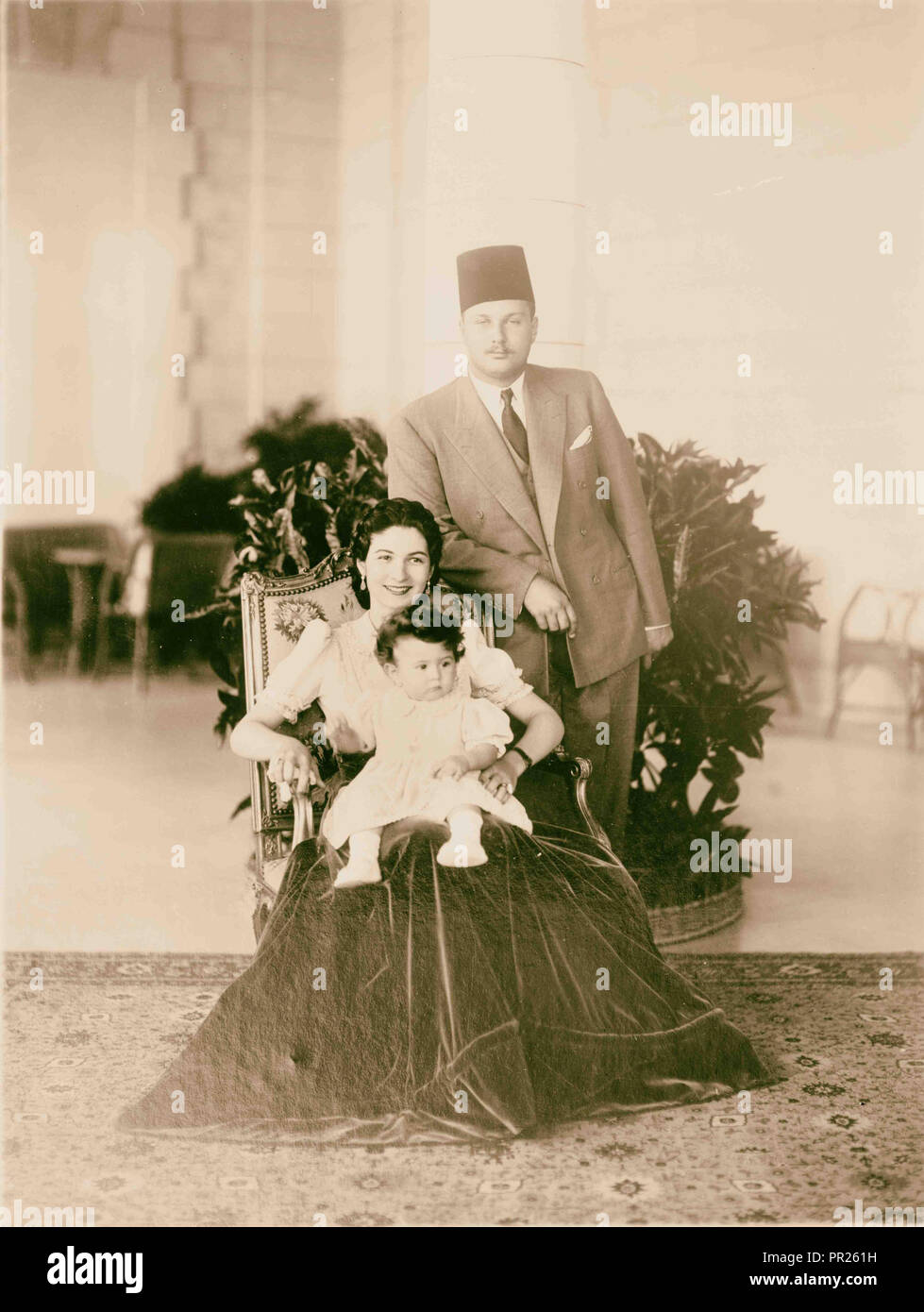 King Farouk of Egypt and his family. 1920 Stock Photo