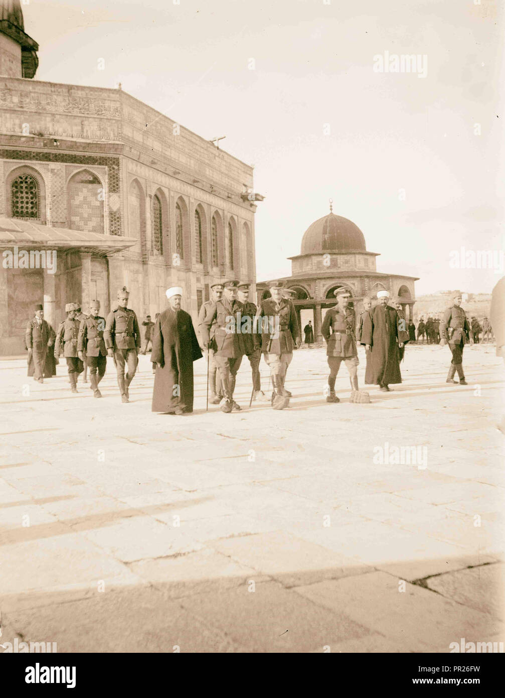 Lord Plumer group outside of Mosque of Omar, Dome of the Rock 1925, Jerusalem, Israel Stock Photo