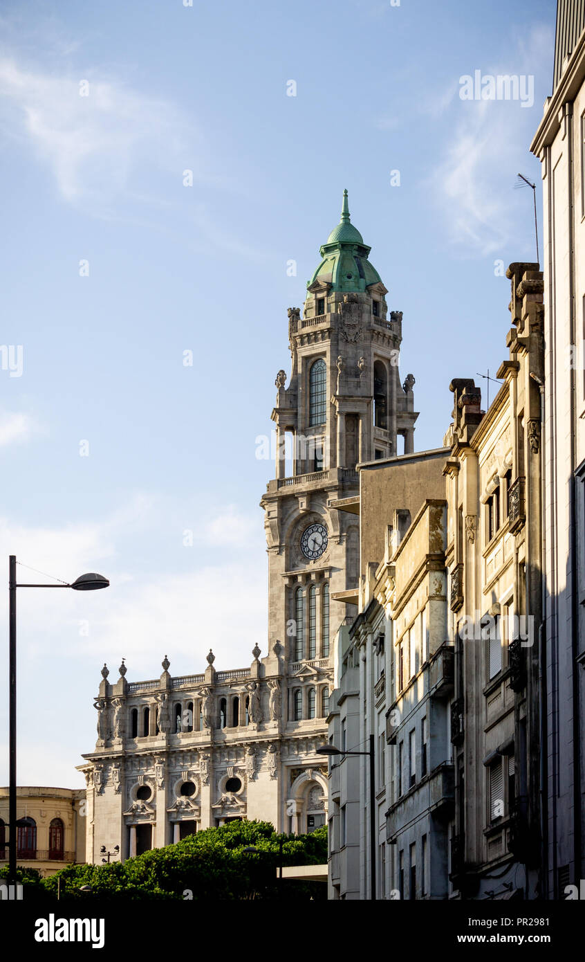 A side view of Porto's City Hall Stock Photo Alamy