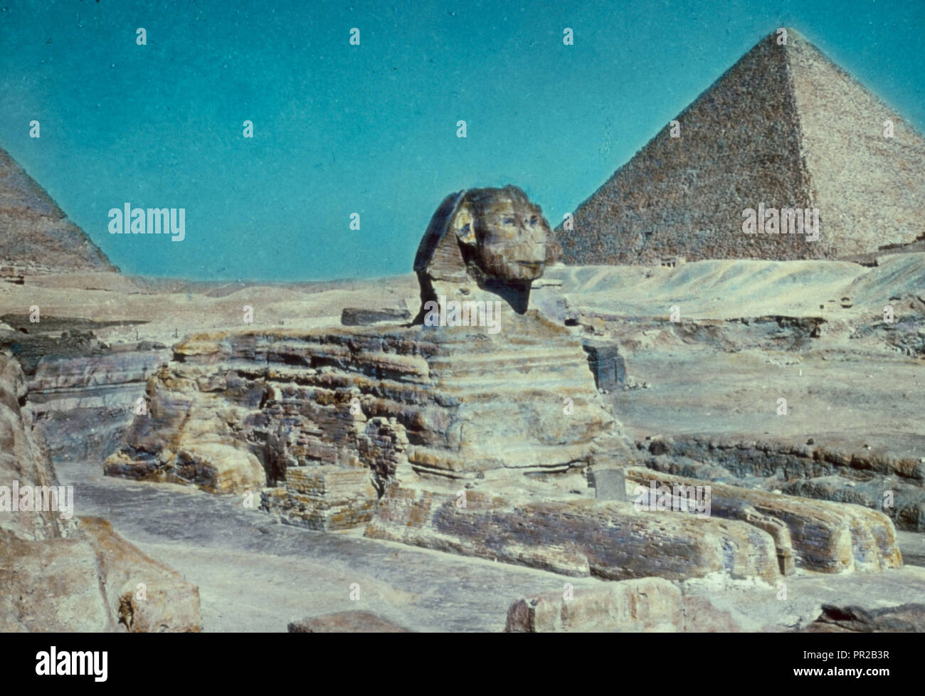 Cairo and the pyramids. Pyramids and the Sphinx. Taken from the S.E. 1950, Egypt, Jīzah, Jizah Stock Photo