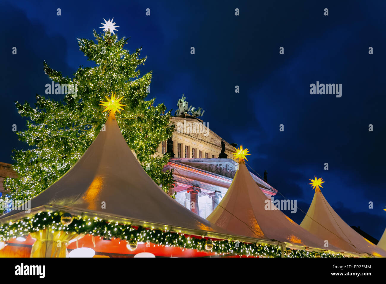 Germany Winter Berlin Snow Cathedral High Resolution Stock Photography and Images - Alamy