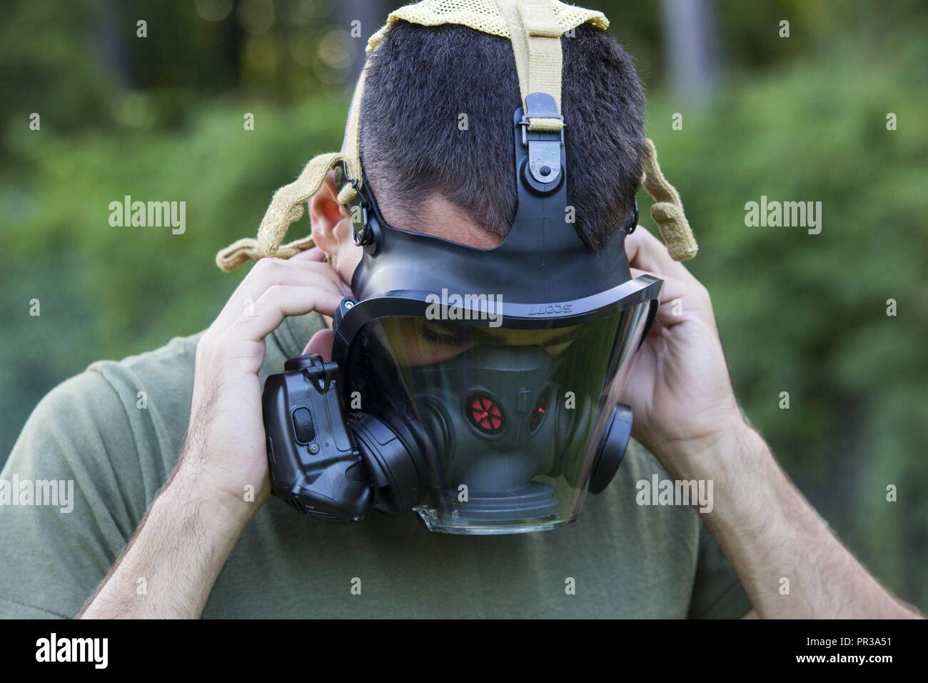 Dismounted reconnaissance hires stock photography and images Alamy
