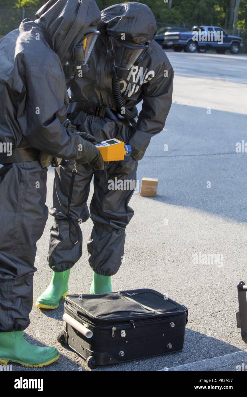 Dismounted reconnaissance hires stock photography and images Alamy