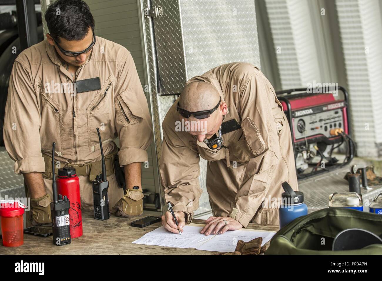 Sergeant Stephen Gomez, left and Gunnery Sergeant Vance Bercot, right ...