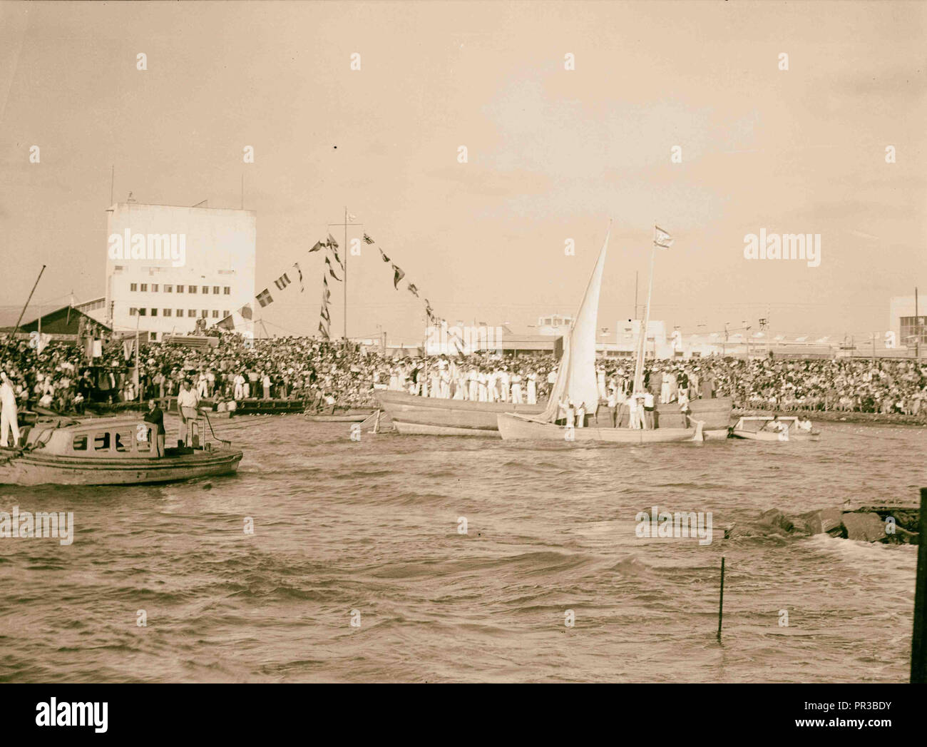 Celebration at Tel Aviv jetty, Israel, Tel Aviv Stock Photo - Alamy