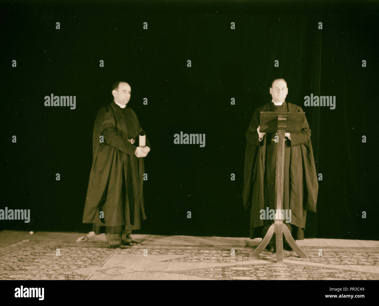 The Christmas Story, Y.M.C.A. tableaux The Readers 1934, Jerusalem, Israel Stock Photo Alamy