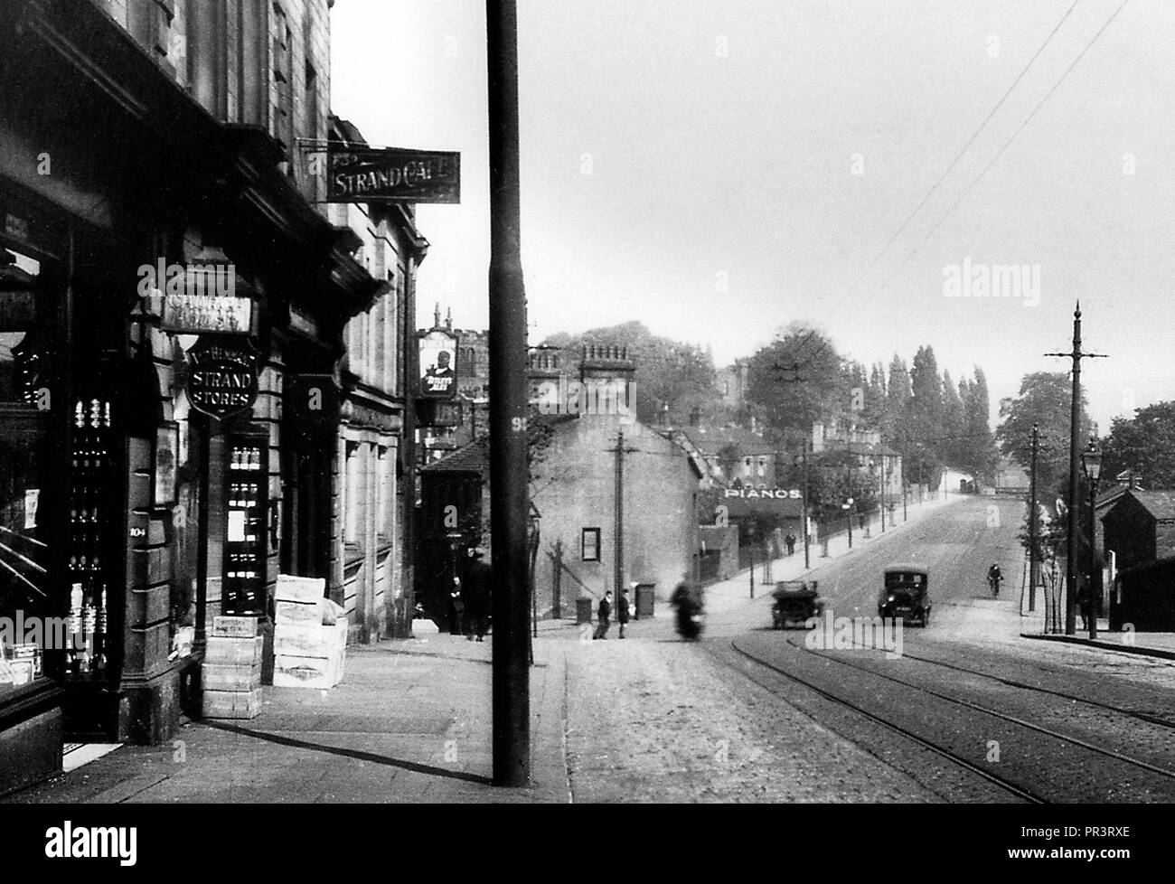 Main Street to Crossflatts, Bingley early 1900’s Stock Photo Alamy