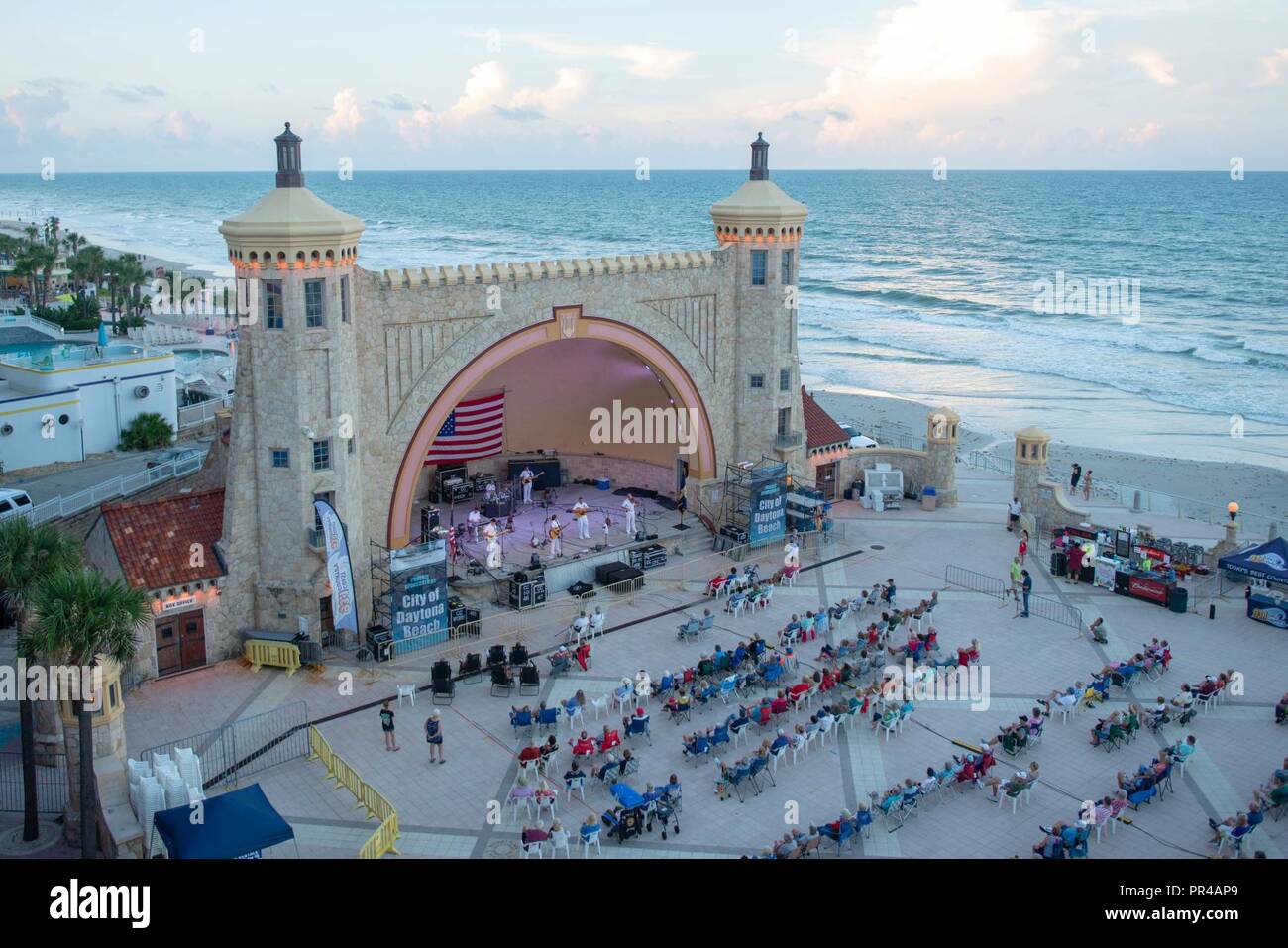 Ocean front bandshell hires stock photography and images Alamy