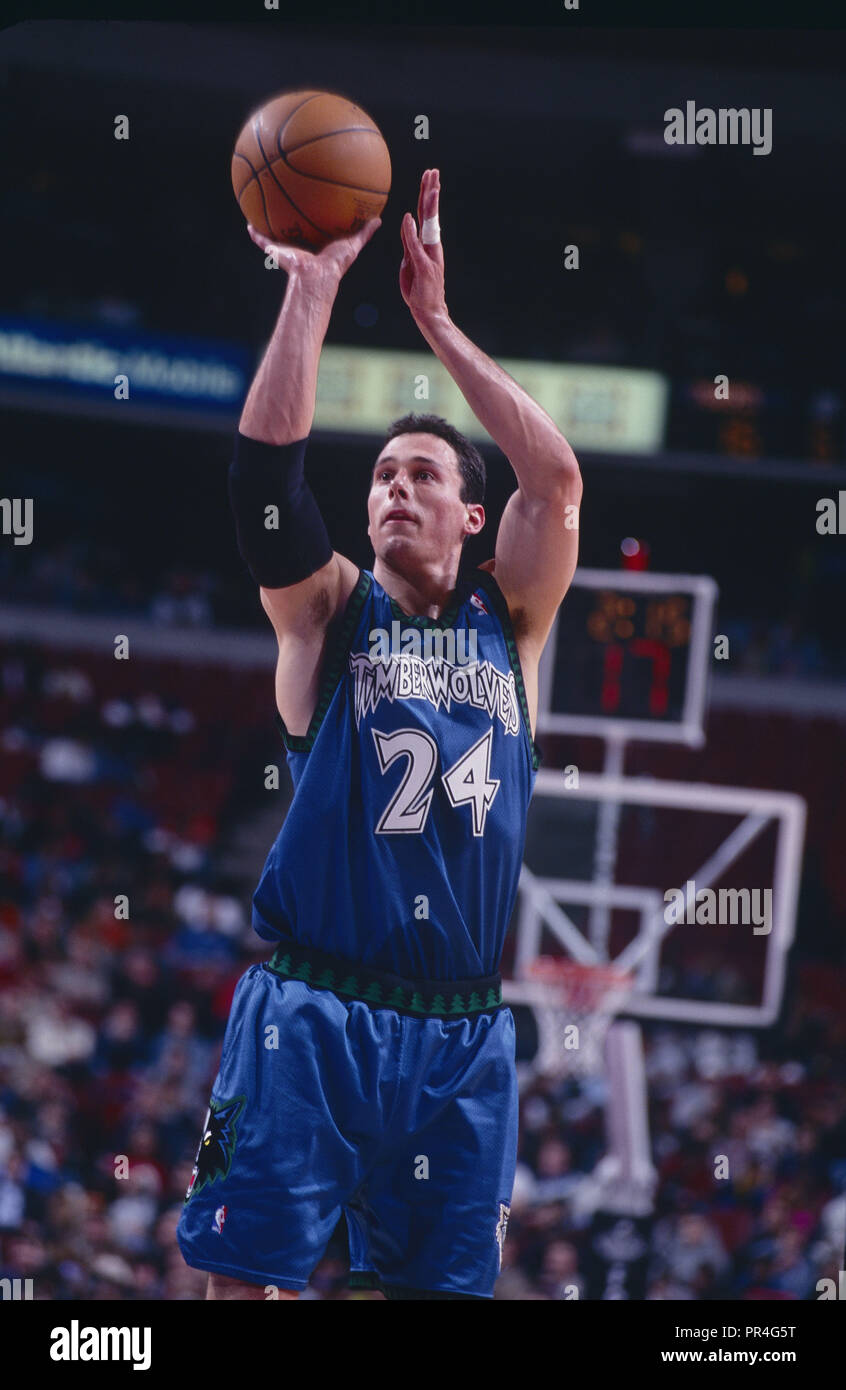 Tom Gugliotta of the Minnesota Timberwolves. 19971998 Season Stock