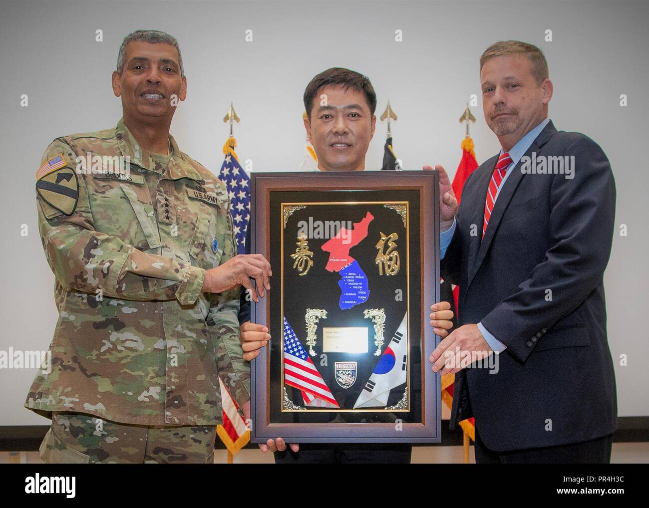 Usfk Command Engineer Republic of korea transportation command hi-res stock photography and ...