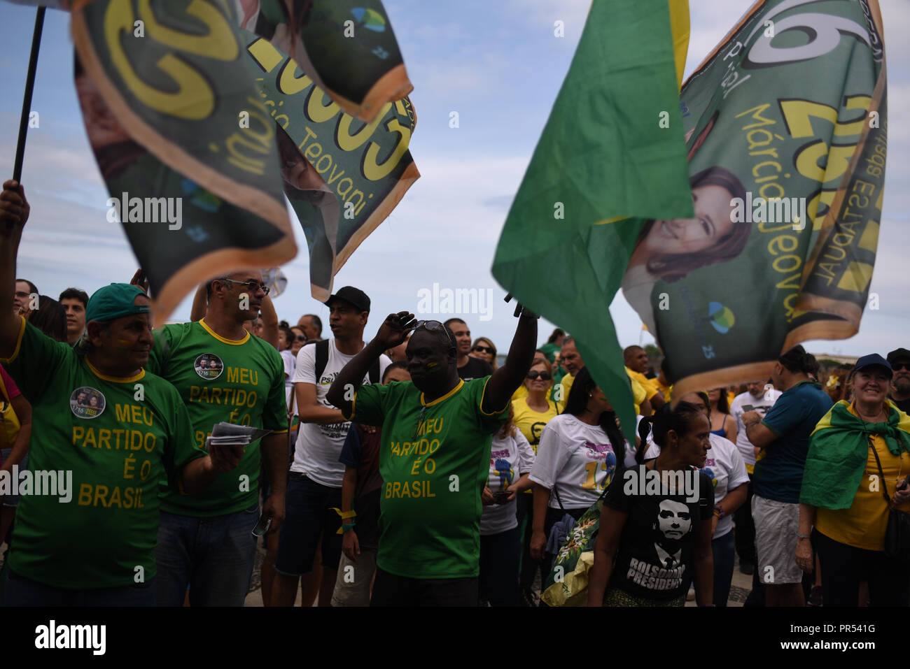 Rio De Janeiro Brazil 29th Sep 2018 Supporters Of The Social Liberal Party Psl Are Waving Political Flags In Support Of Their Candidates This Saturday Rallies Are Also Expected Against Right Wing Extremist
