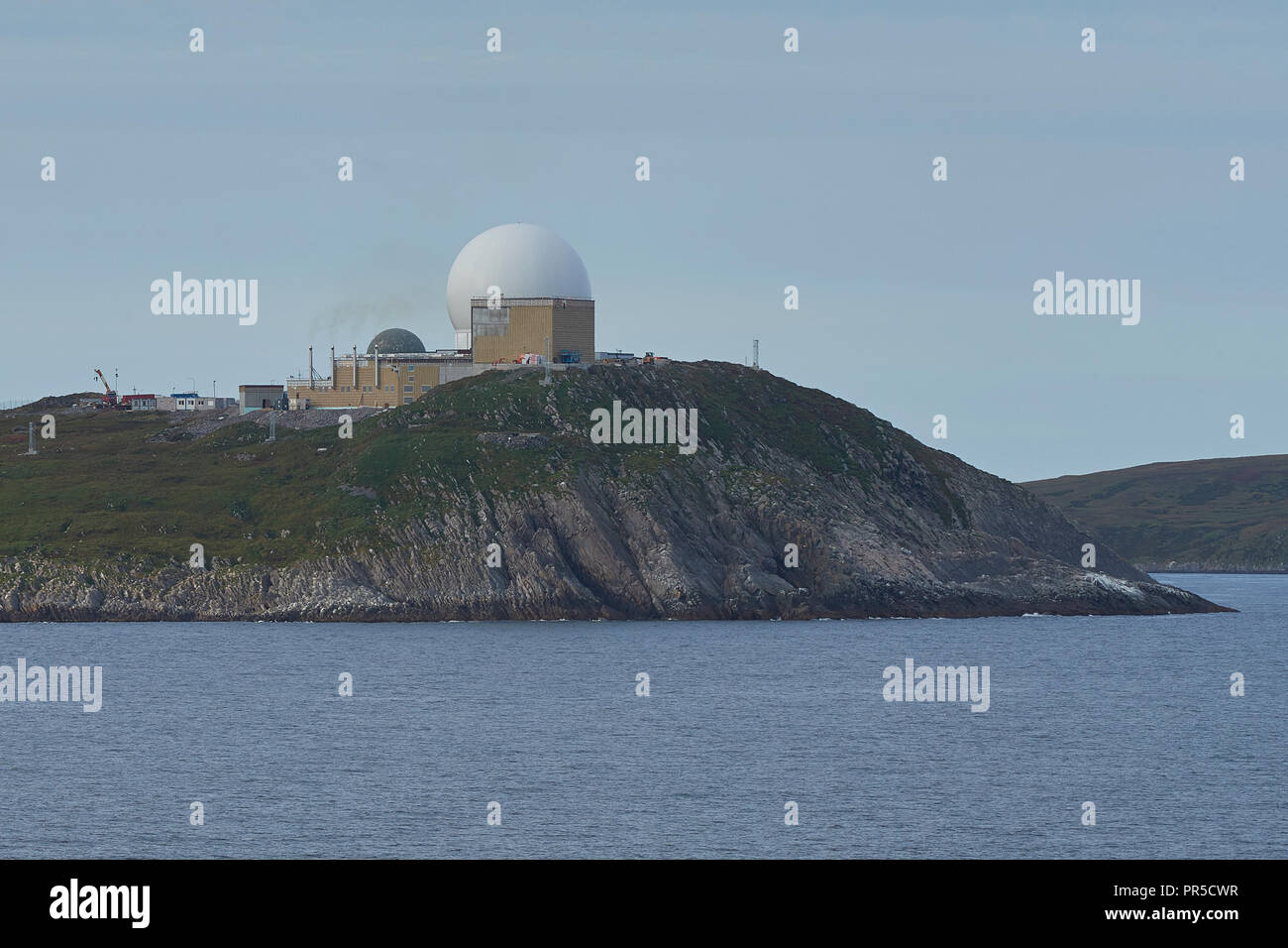 The Globus 2 Early Warning Radar Site At Vardø On The Island Of Vardøya,  North Of The Arctic Circle, Finnmark County, Norway Stock Photo - Alamy