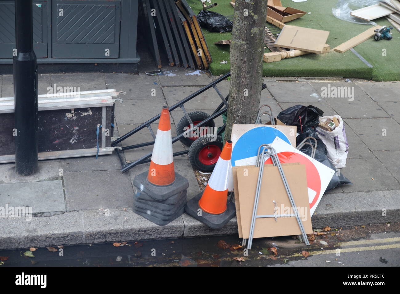 Road cones traffic signs hi-res stock photography and images - Alamy
