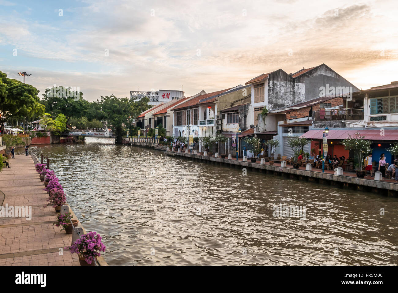 Malacca Bridge High Resolution Stock Photography And Images Alamy
