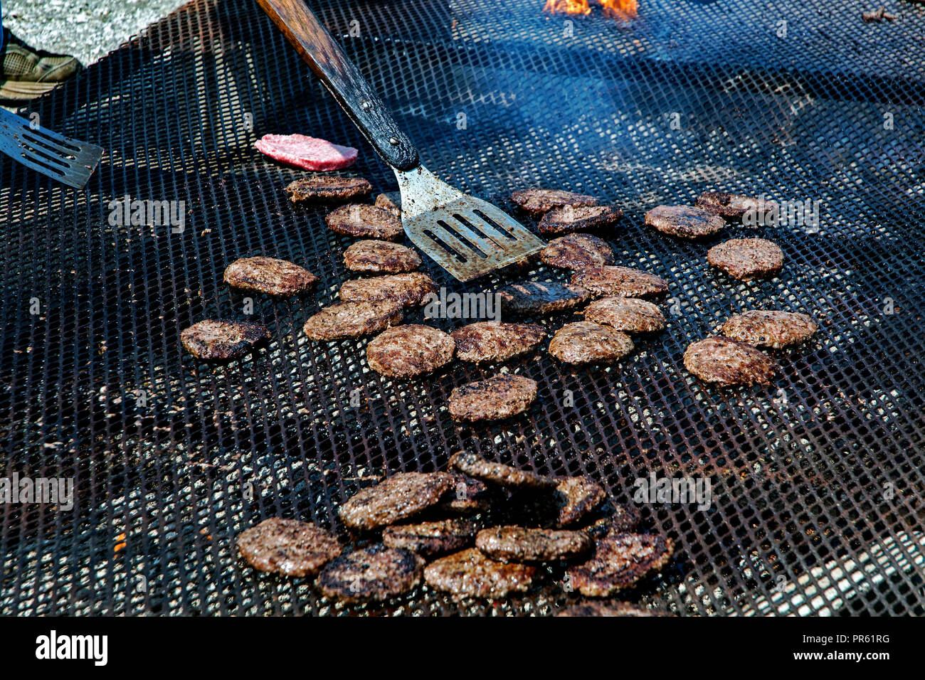 Geplant Friseur Auto beef radio Vorläufig hoch Explizit