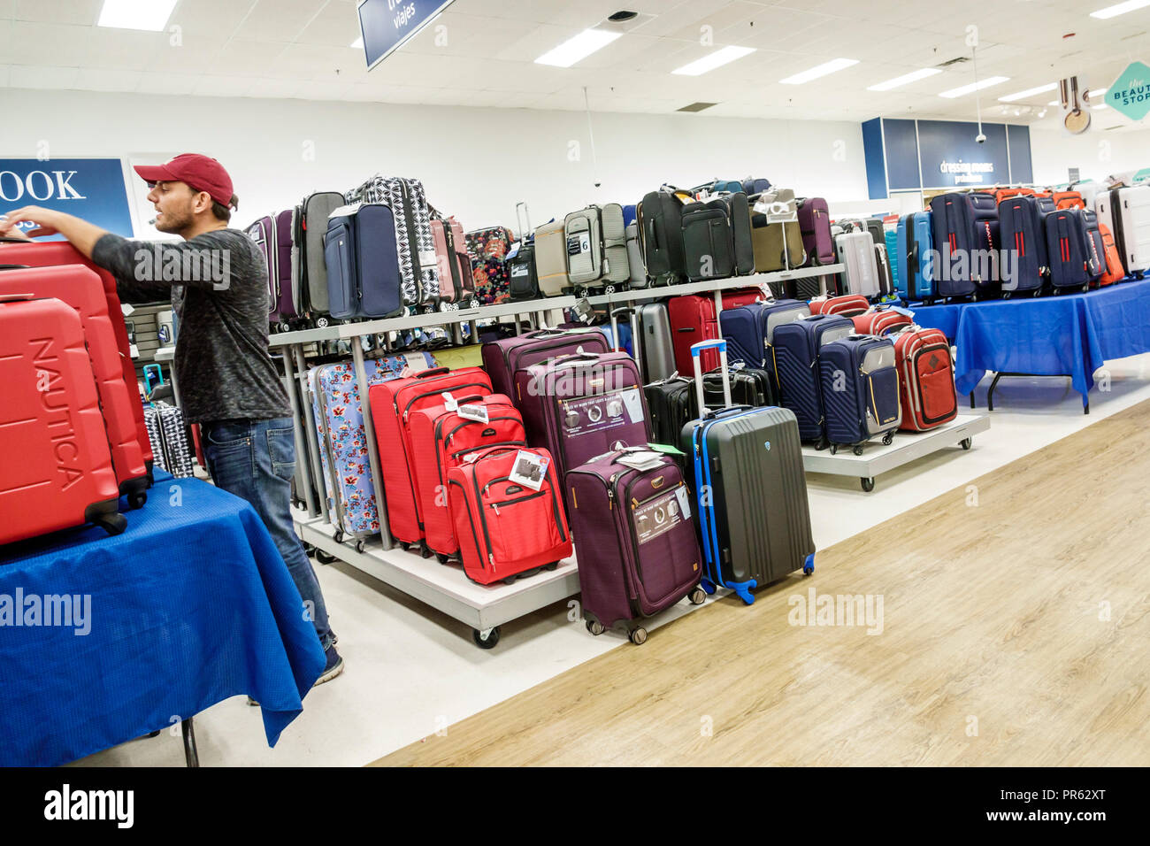 Miami Florida,Kendall,The Palms at Town \u0026 Country Mall,Marshalls discount  department store,inside interior,shopping shopper shoppers shop shops  market Stock Photo - Alamy