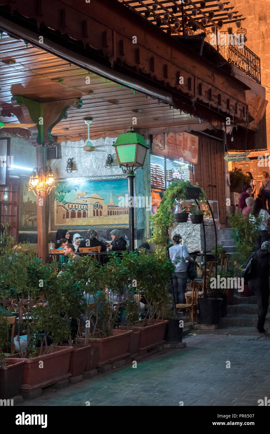 Al Nofara Cafe in Old Damascus. near the Umayyad Mosque and Al Hamidiyah Souq. the oldest coffee shop in syria. Stock Photo