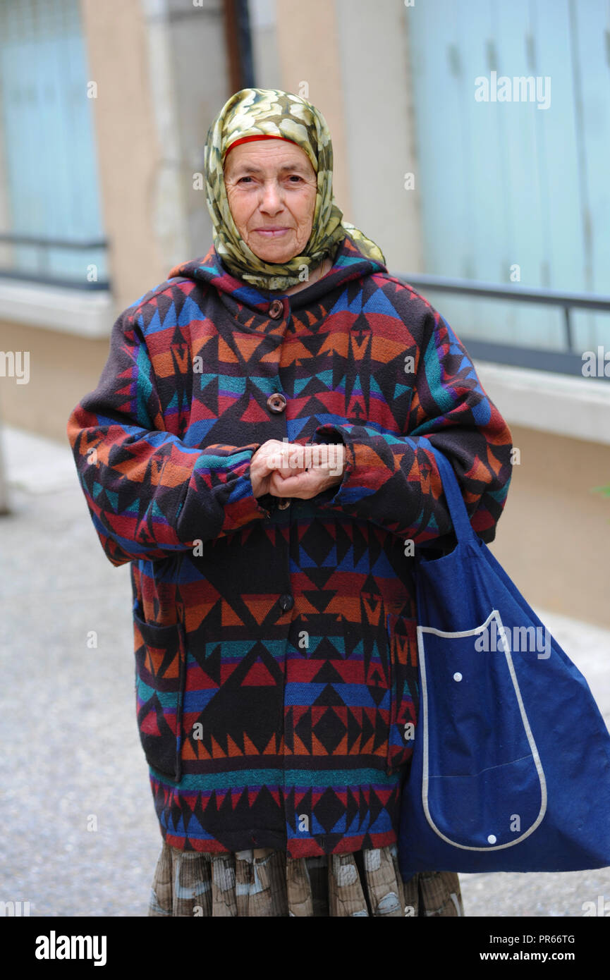 North african scarf hi-res stock photography and images - Alamy