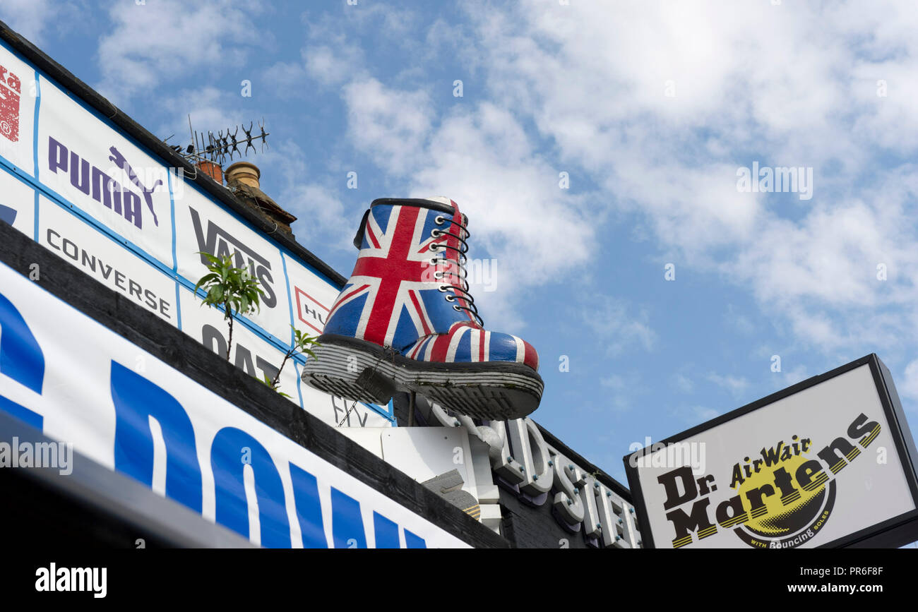 Doc martens drapeau anglais union jack hot sale