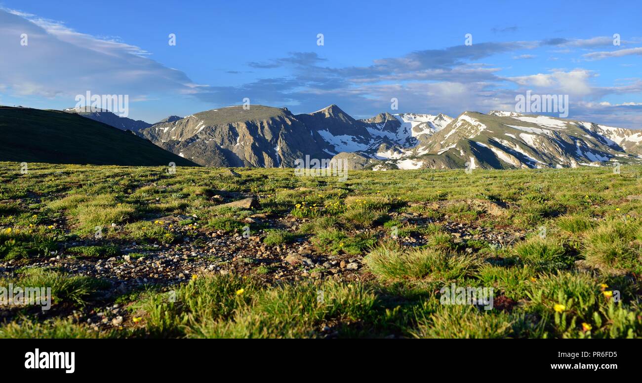 High alpine scenery hi-res stock photography and images - Alamy
