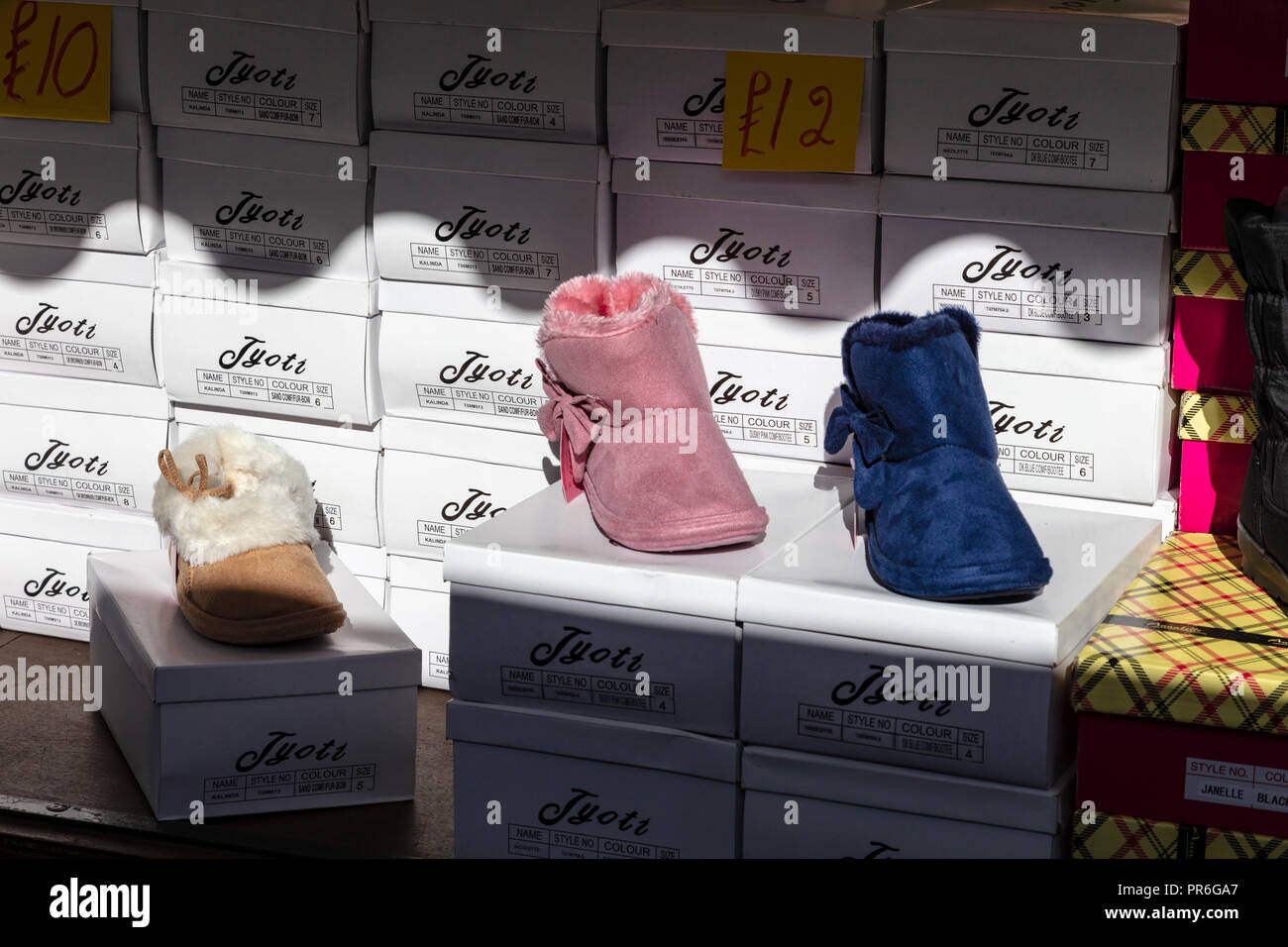 jyoti slipper boots