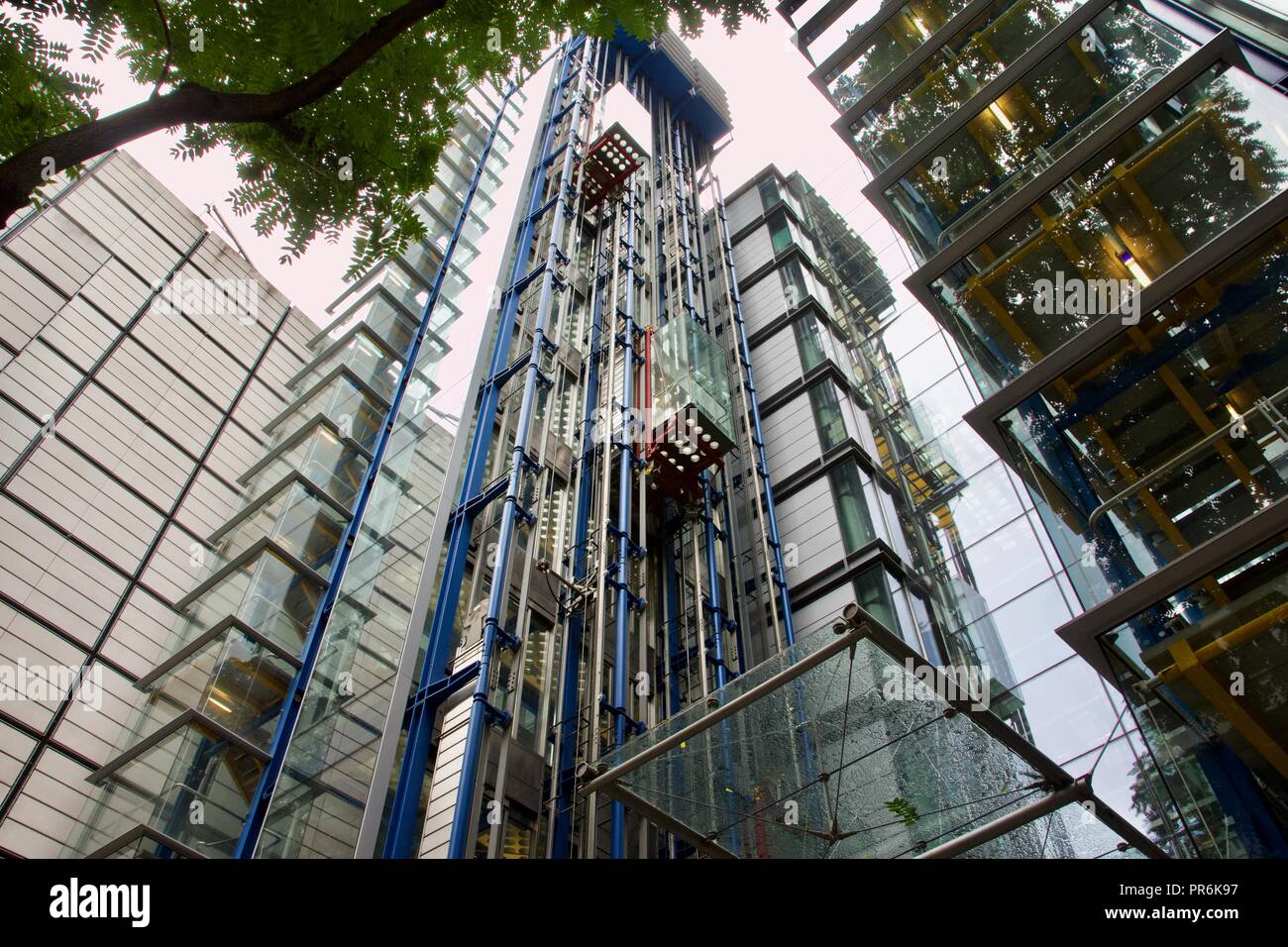 Lloyd's Register - Richard Rogers building features external glass wall climbing lifts, on 71 Fenchurch Street, London Stock Photo
