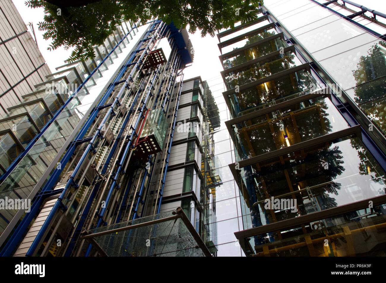 Lloyd's Register - Richard Rogers building features external glass wall climbing lifts, on 71 Fenchurch Street, London Stock Photo