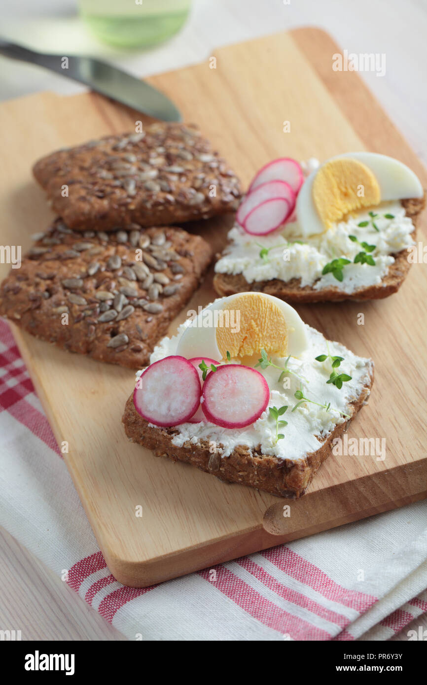 Rye bread and cream cheese hires stock photography and images Alamy