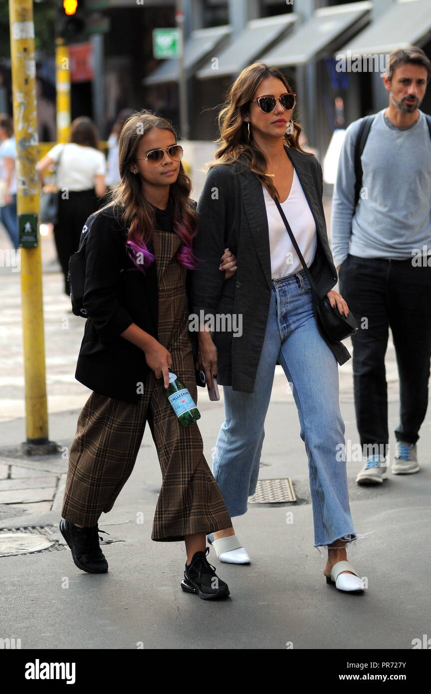 Jessica alba and her daughter honor warren hi-res stock photography and  images - Page 2 - Alamy