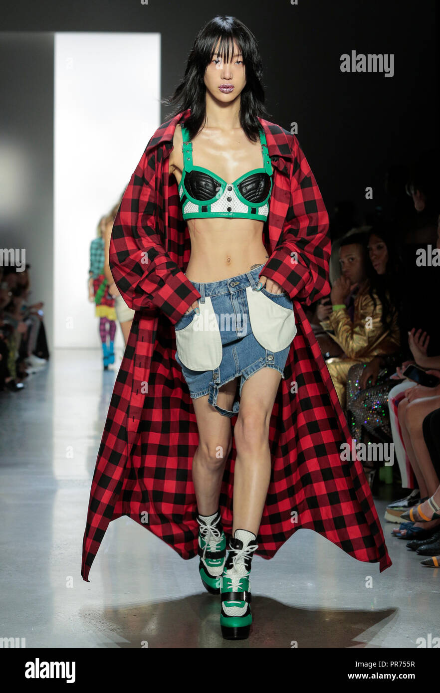 NEW YORK, NY - September 06, 2018: Sora Choi walks the runway at the Jeremy  Scott Spring Summer 2019 fashion show during New York Fashion Week Stock  Photo - Alamy