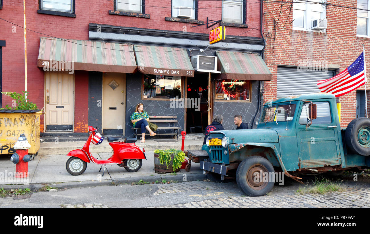 Red hook new york bar hires stock photography and images Alamy