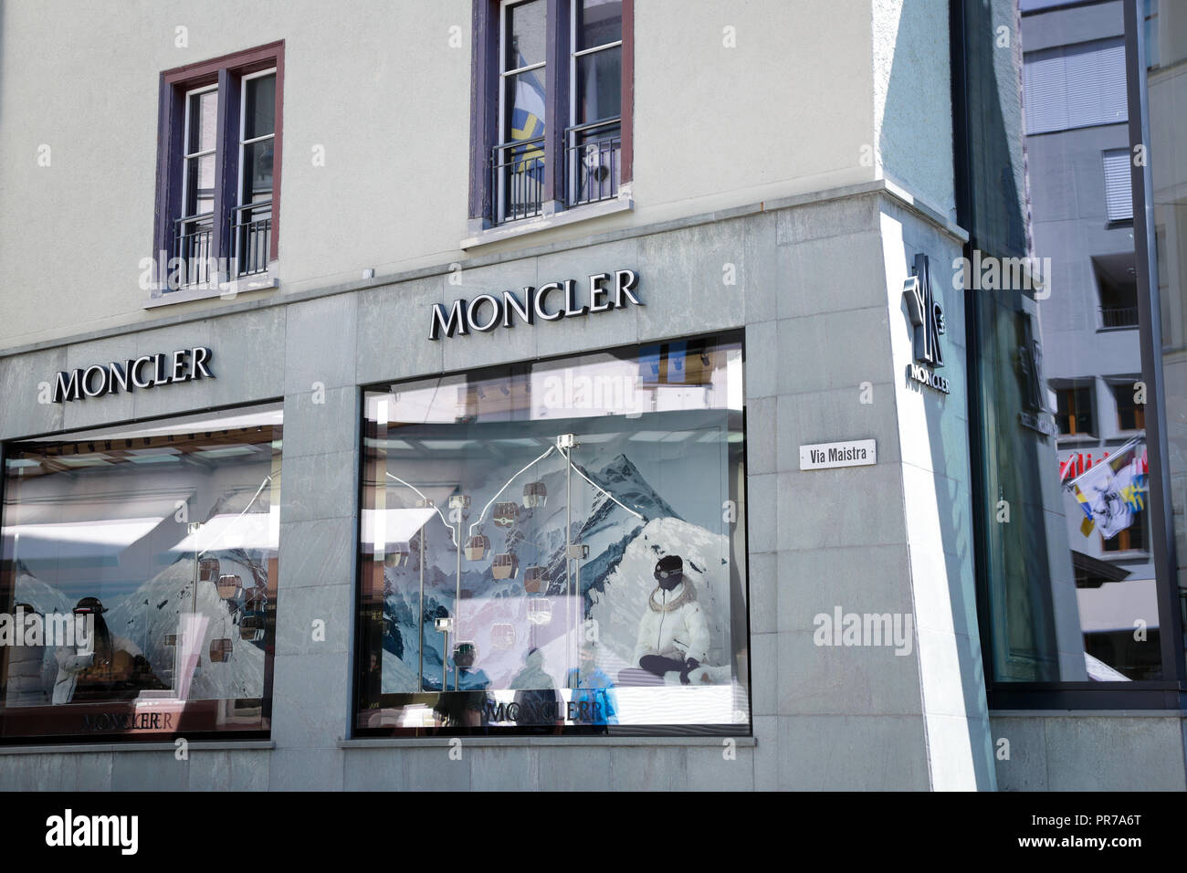 Sankt Moritz, Switzerland: shopping windows with luxury fashion and  accessories brands, in a sunny day Stock Photo - Alamy