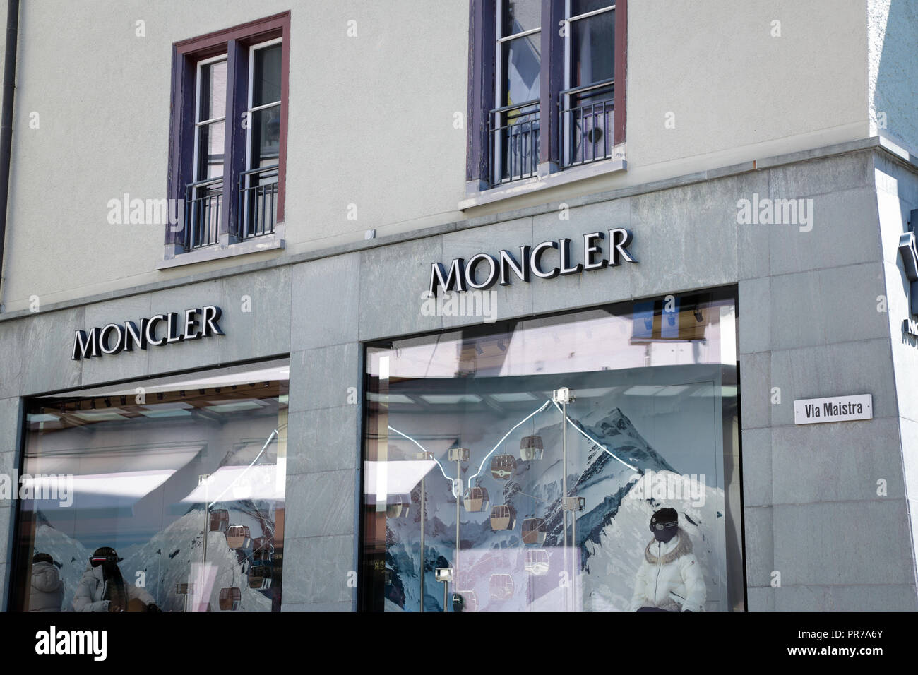 Sankt Moritz, Switzerland: shopping windows with luxury fashion and  accessories brands, in a sunny day Stock Photo - Alamy