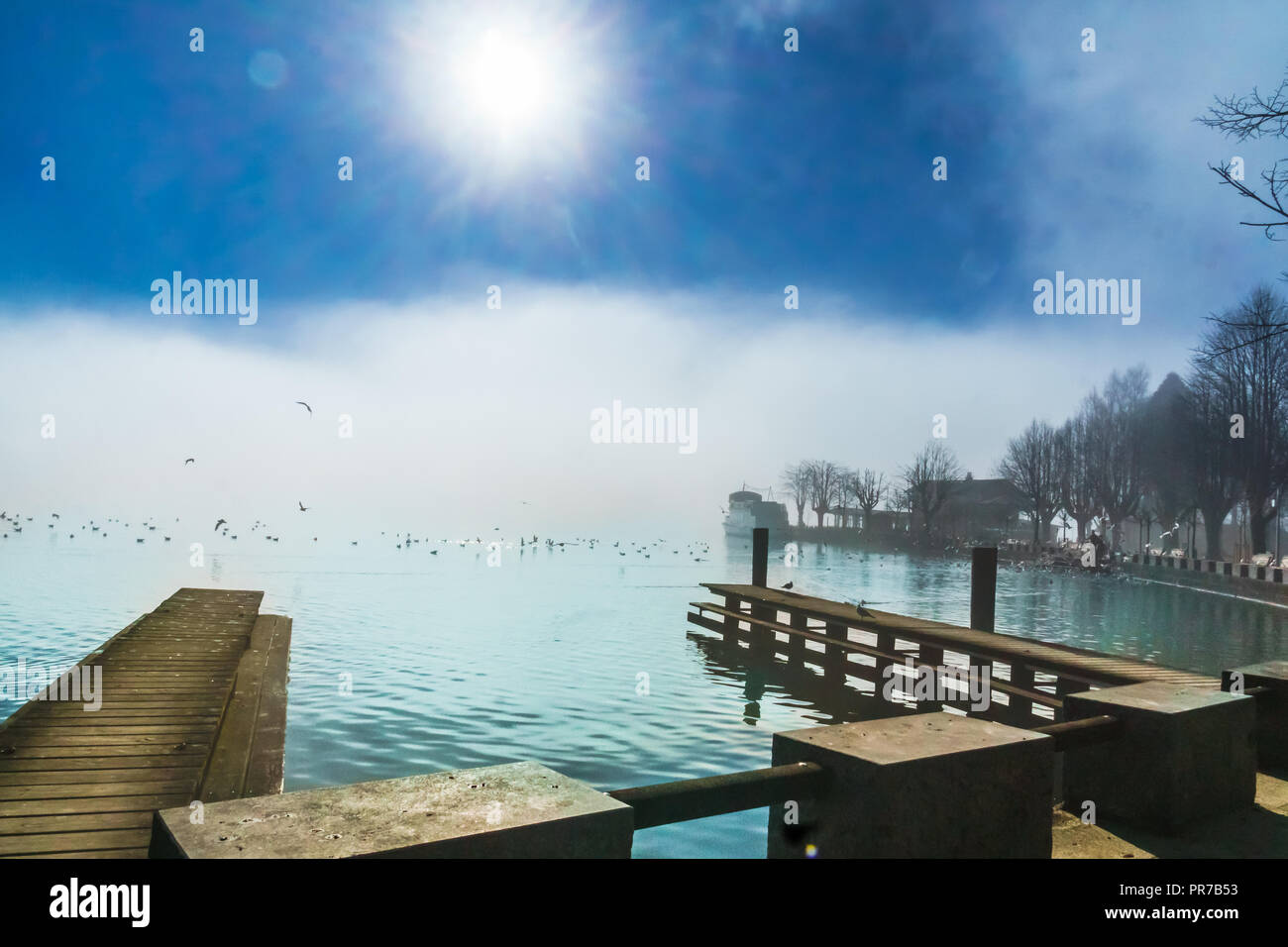 Mondsee austria winter hires stock photography and images Alamy