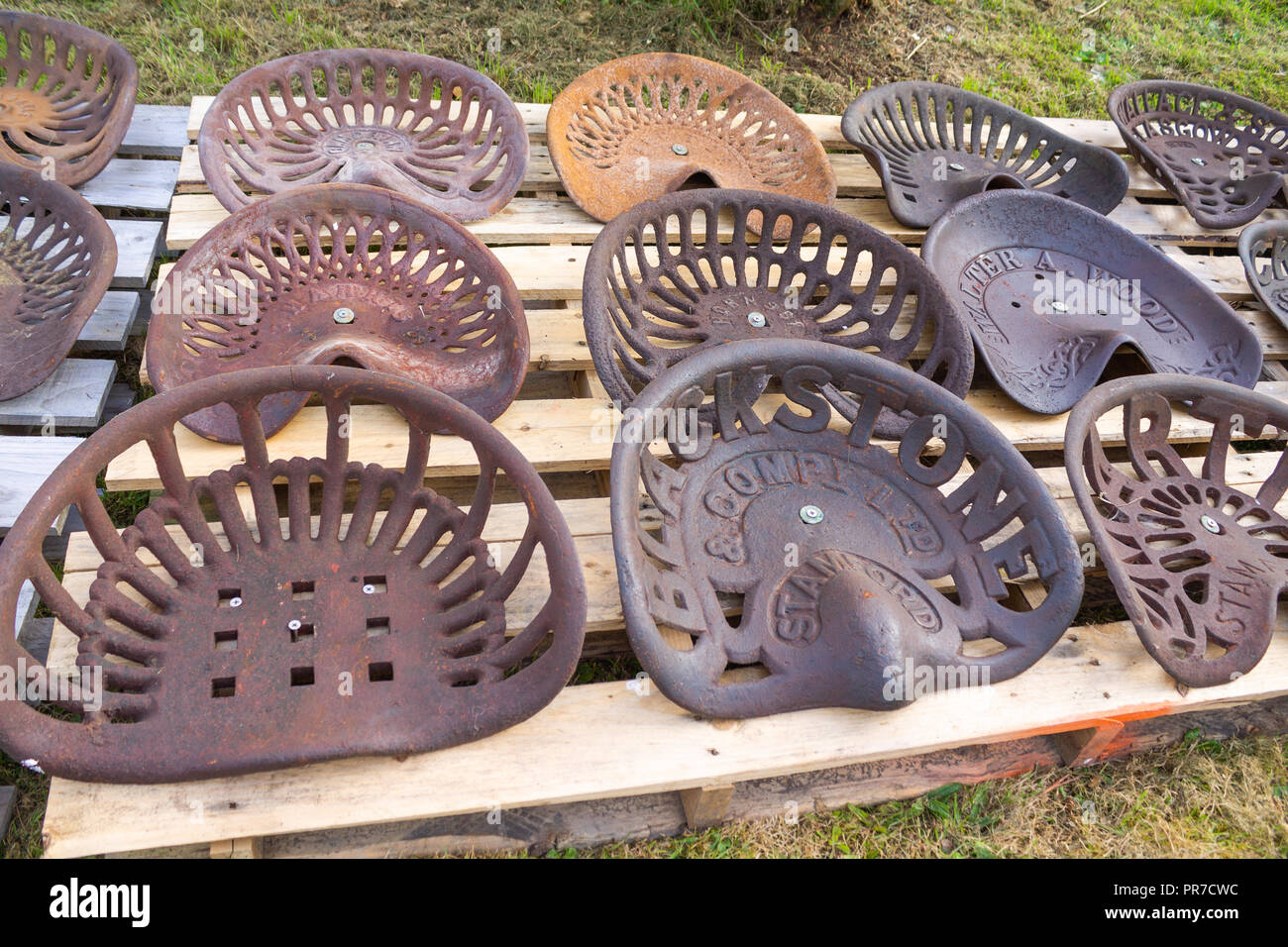 Vintage tractor seat hi-res stock photography and images - Alamy