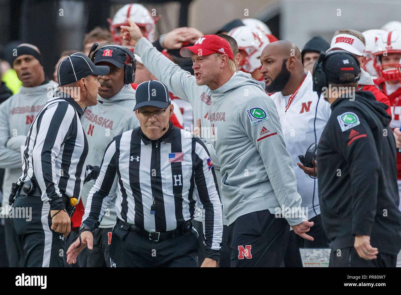 Sideline judge hires stock photography and images Alamy