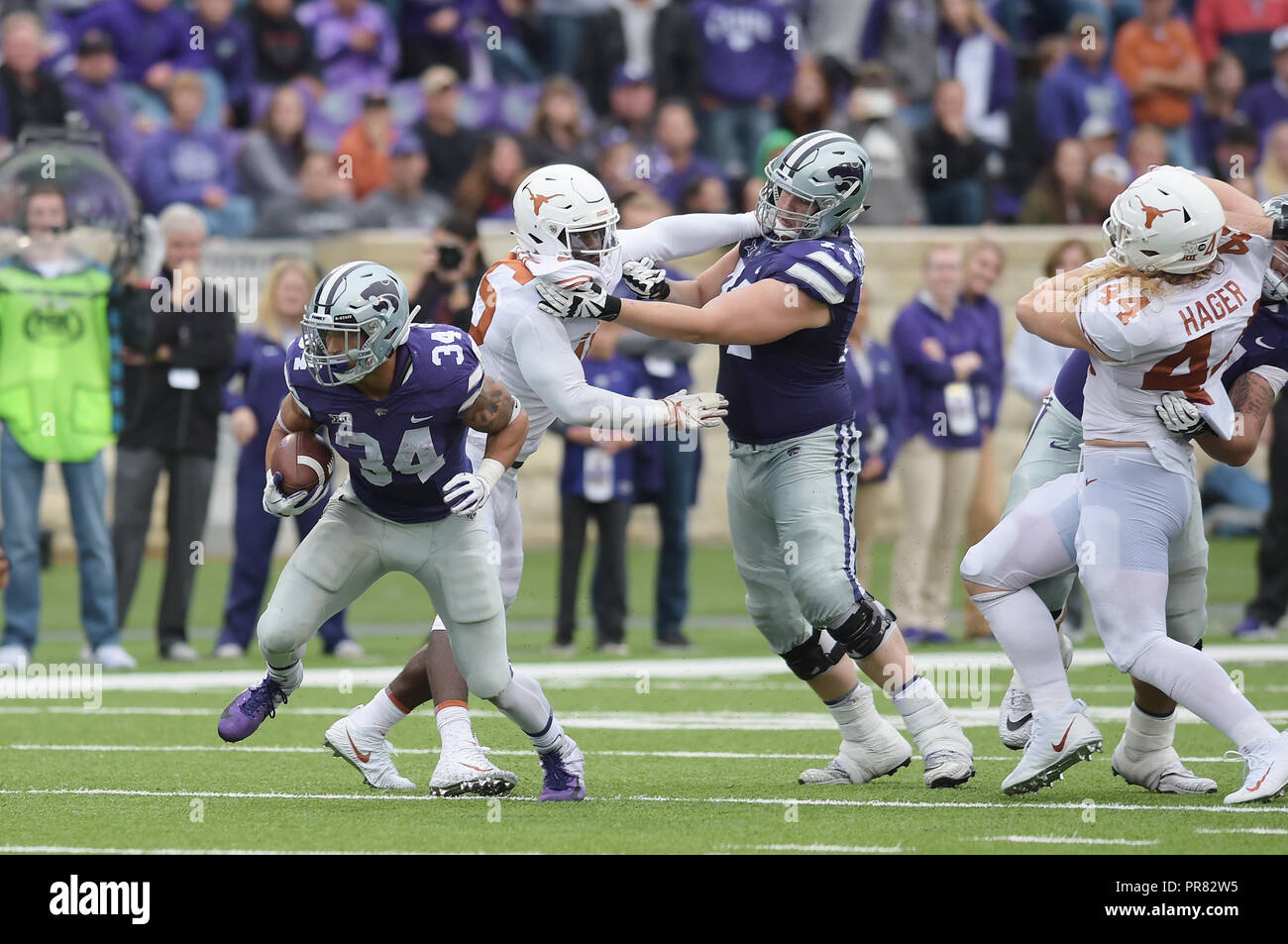 Manhattan, Kansas, USA. 29th Sep, 2018. Kansas State Wildcats running ...