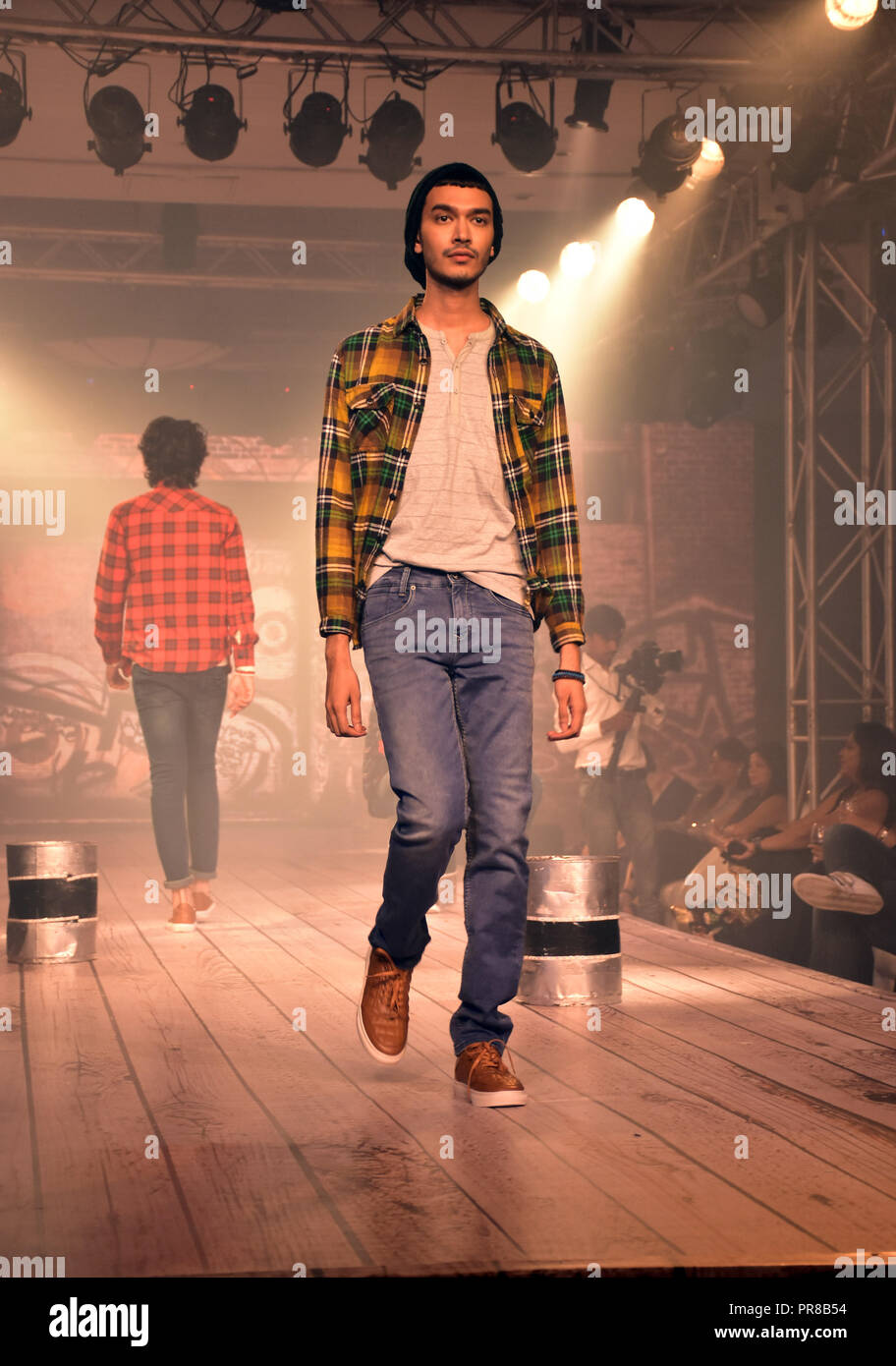 Mumbai, India. 29th Sep, 2018. A male model seen showcasing the new brand  during the launch.Mufti a clothing brand launches a new Autumn Winter'18  collection at ITC Maratha hotel in Mumbai. Credit