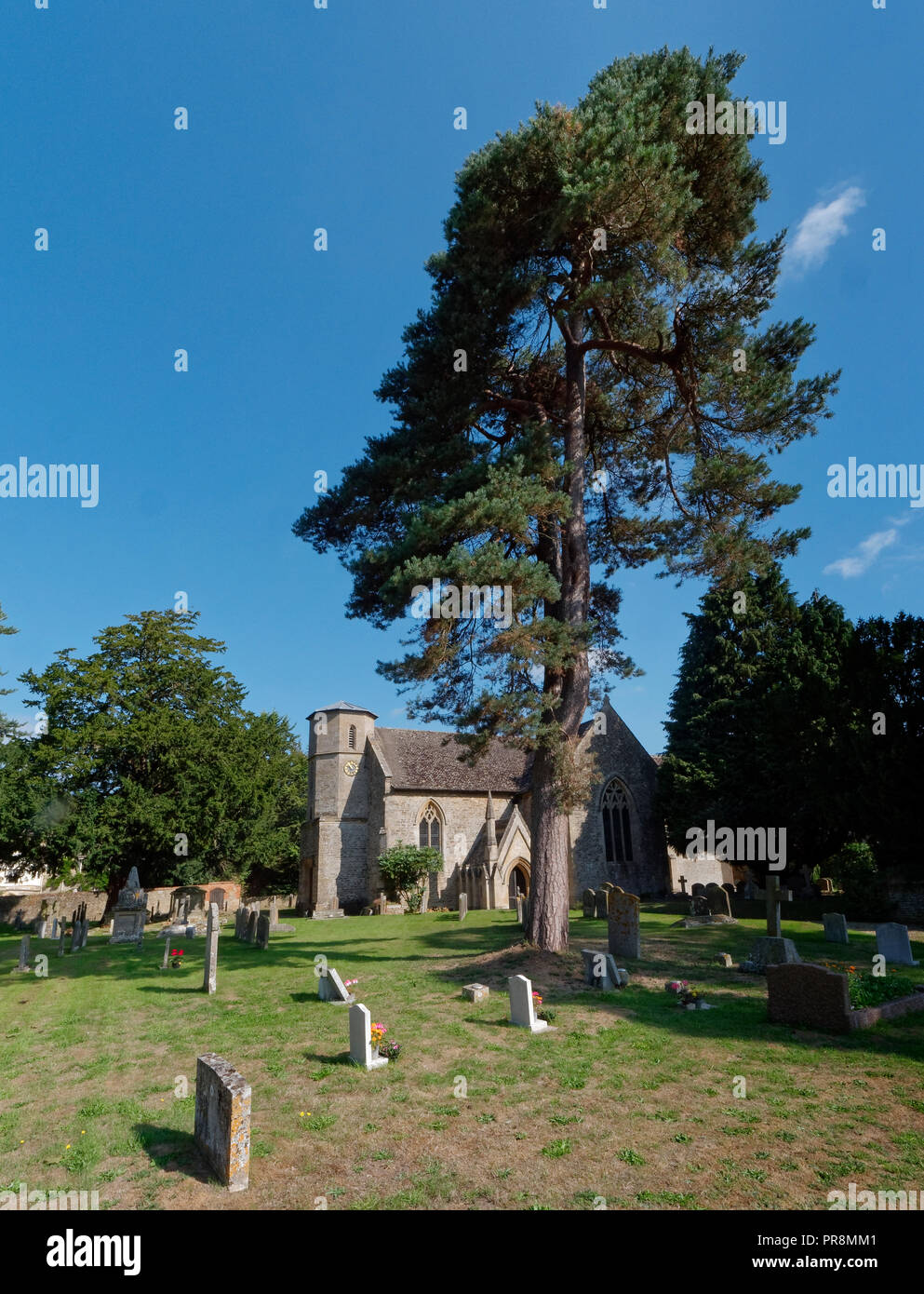 St. Nicholas' church, Fyfield, Oxfordshire, UK Stock Photo