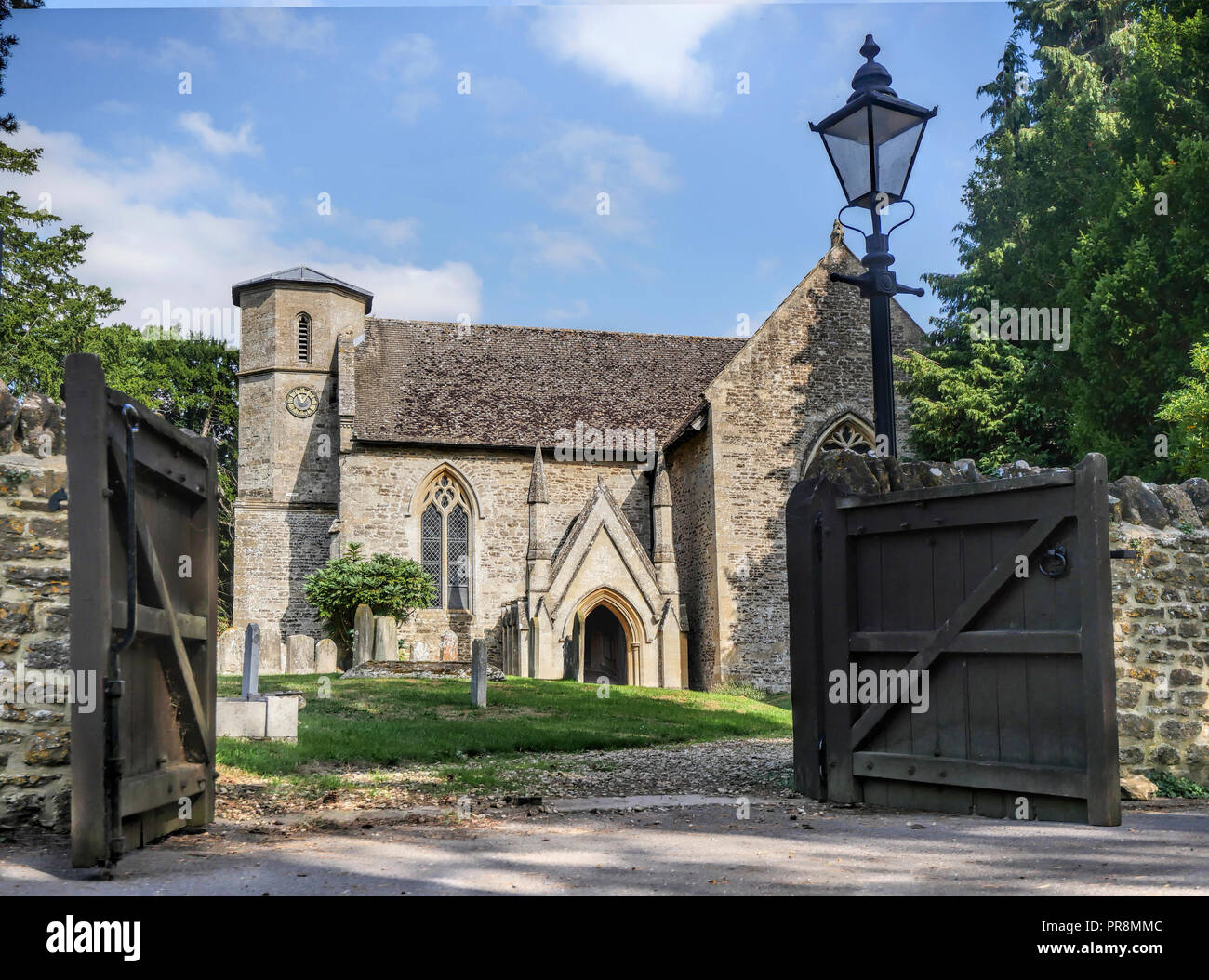 St. Nicholas' church, Fyfield, Oxfordshire, UK Stock Photo - Alamy