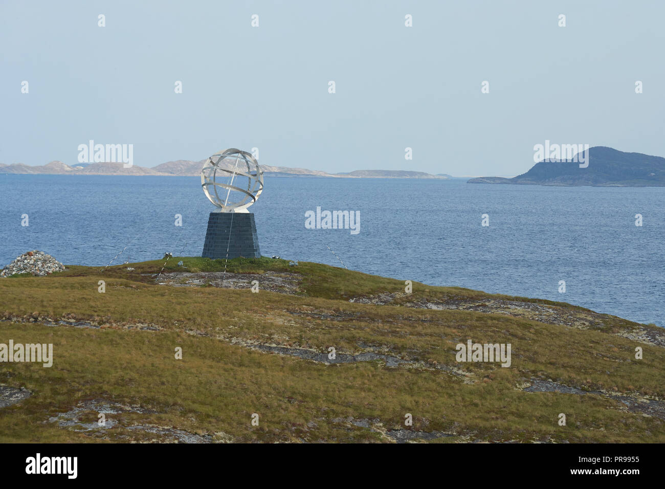 Arctic Circle Monument At Vikingen Marking The Arctic Circle 66 33 Degrees North In Norway Stock Photo Alamy