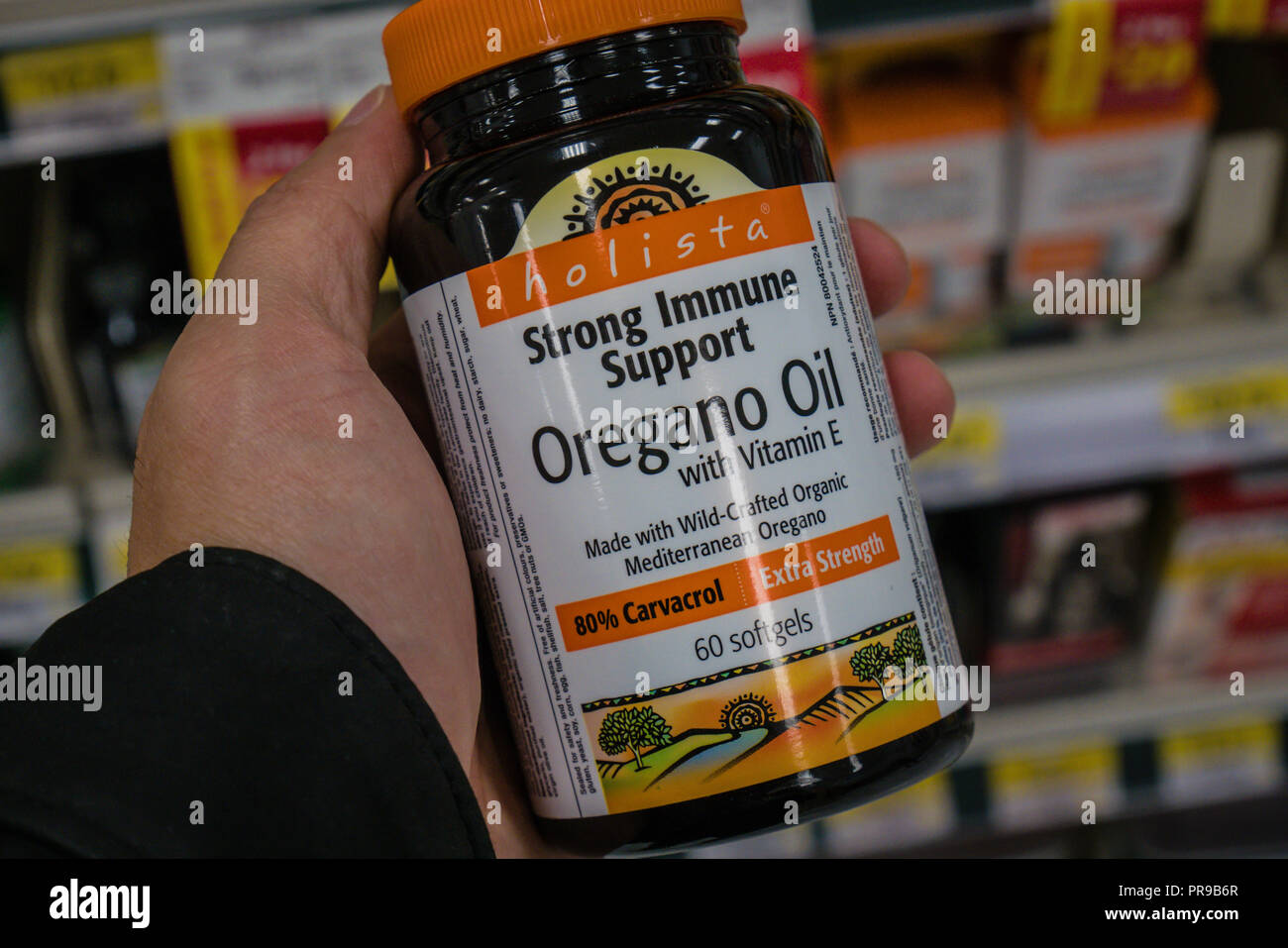 oregano oil capsules Stock Photo - Alamy oregano oil capsules Stock Photo - Alamy
